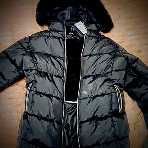 Women's Black Puffer Jacket